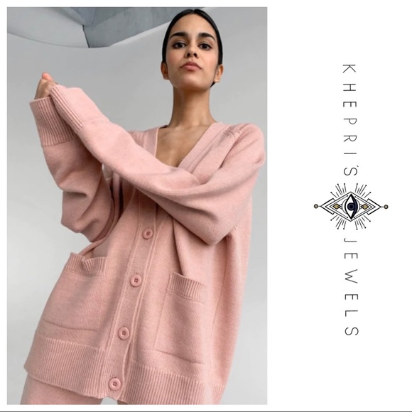 Khepris Jewels Irina Lounge Set - Picture 4 of 12